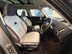 2024 MINI Countryman C Core
