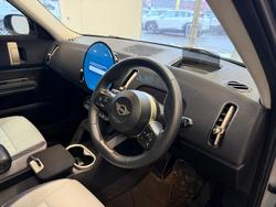 2024 MINI Countryman C Core