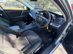 2013 MAZDA MAZDA3 NEO