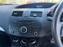 2013 MAZDA MAZDA3 NEO