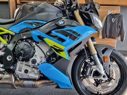2026 BMW Motorrad S 1000 R Bluefire/Mugiallo Yellow