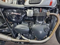 2017 Triumph STREET TWIN SILVER