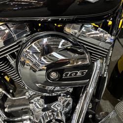 2017 HARLEY-DAVIDSON FLSTF FAT BOY Black