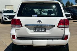 2011 Toyota Landcruiser Altitude