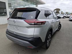 2024 Nissan X-TRAIL ST-L