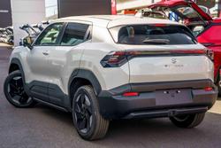 2026 Suzuki e VITARA Motion AP Arctic White Pearl