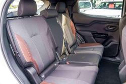 2026 Suzuki e VITARA Motion AP Arctic White Pearl
