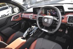 2026 Suzuki e VITARA Motion AP Arctic White Pearl