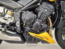 2027 Triumph STREET TRIPLE RS Road PHANTOM BLACK