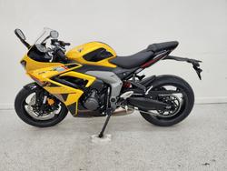 2026 Triumph DAYTONA 660 (LAMS) COSMIC YELLOW