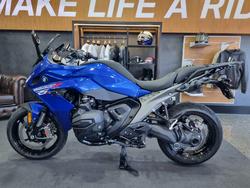 2026 BMW Motorrad R 1300 RS RACINGBLUE METALLIC