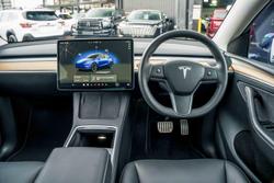 2025 Tesla Model Y Performance