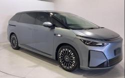 2026 XPeng X9 Standard Range