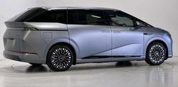 2026 XPeng X9 Standard Range