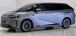 2026 XPeng X9 Standard Range
