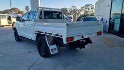 2023 Toyota Hilux SR