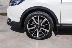 2017 Nissan QASHQAI Ti