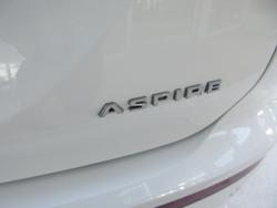 2024 Mitsubishi Outlander Aspire