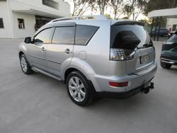 2010 Mitsubishi Outlander VR