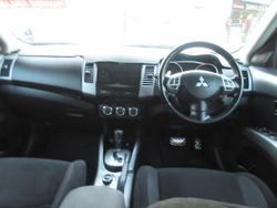 2010 Mitsubishi Outlander VR