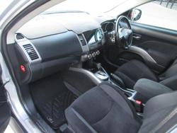 2010 Mitsubishi Outlander VR