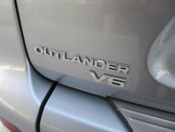 2010 Mitsubishi Outlander VR