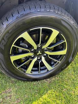2017 Mitsubishi Pajero Sport GLX QE MY17 4X4 Dual Range White
