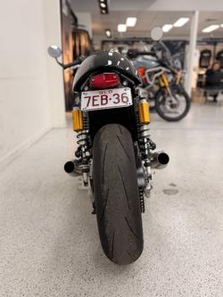 2022 Triumph THRUXTON RS Black