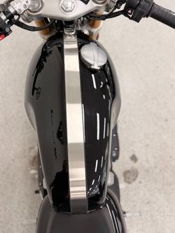 2022 Triumph THRUXTON RS Black