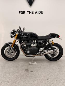 2022 Triumph THRUXTON RS Black