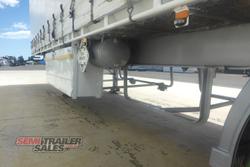 1995 Freighter 22 Pallet Curtainsider