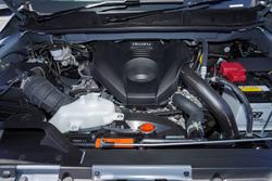 2025 Isuzu MU-X X-TERRAIN