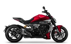 Ducati Diavel V4