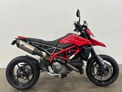 Ducati Hypermotard 950 (red)