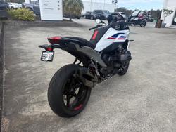 2026 BMW R 1300 RS Performance