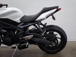 2014 Triumph STREET TRIPLE 660 White