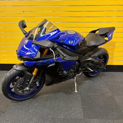 2016 Yamaha YZF-R1 Blue