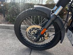 2022 Royal Enfield HIMALAYAN PREMIUM E5 Green
