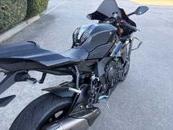 2025 Yamaha YZF-R1 Grey