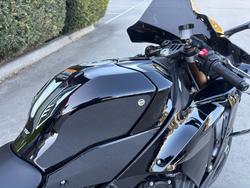 2025 Yamaha YZF-R1 Grey