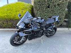 2025 Yamaha YZF-R1 Grey
