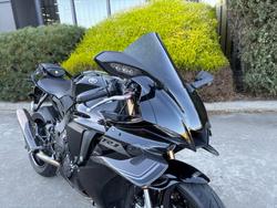 2025 Yamaha YZF-R1 Grey