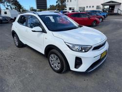 2022 KIA STONIC S