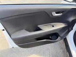 2022 KIA STONIC S