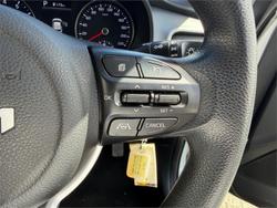 2022 KIA STONIC S
