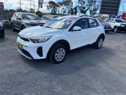 2022 KIA STONIC S