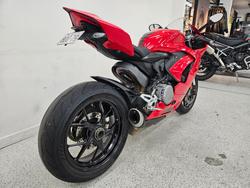 2023 DUCATI PANIGALE V2 Red