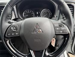 2021 MITSUBISHI OUTLANDER ES 7 SEAT (2WD)