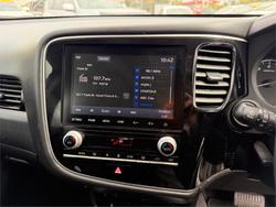 2021 MITSUBISHI OUTLANDER ES 7 SEAT (2WD)