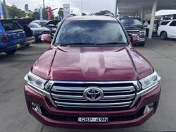 2017 Toyota Landcruiser VX